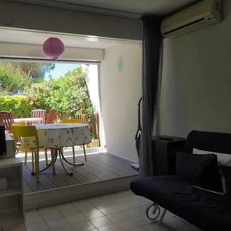 Avec Piscine, Parking - 4 Pers. - Fr-1-874-30 *