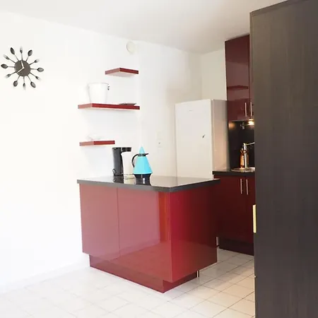 Avec Piscine, Parking - 4 Pers. - Fr-1-874-30